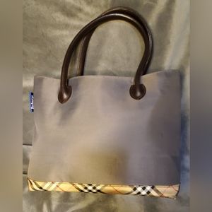 24 hr. Sale Burberry Novacheck tote